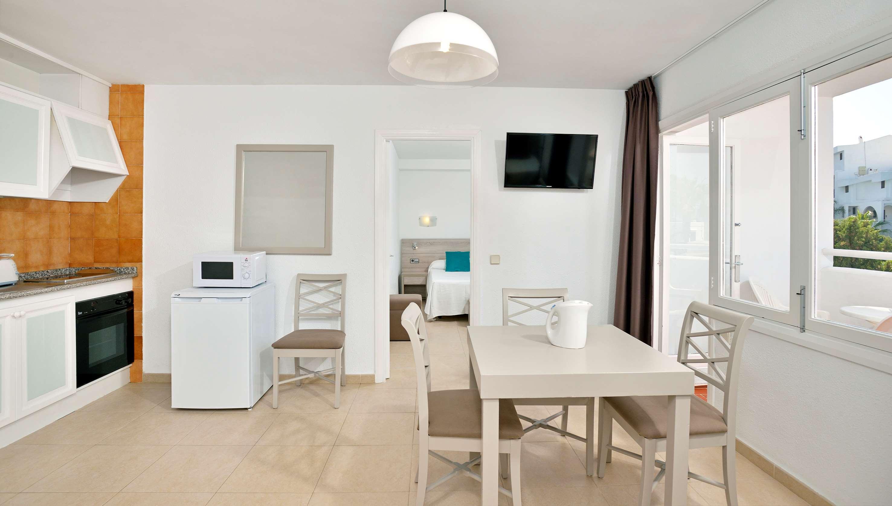 Sol Aparthotel 3*